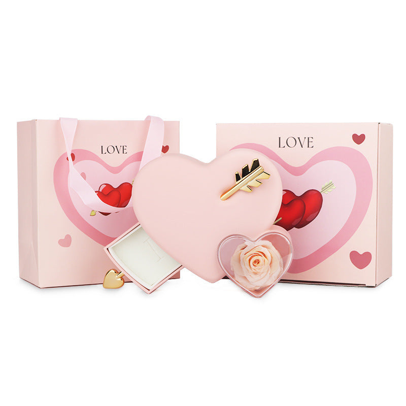 New Arrow Through The Heart Rose Gift Box